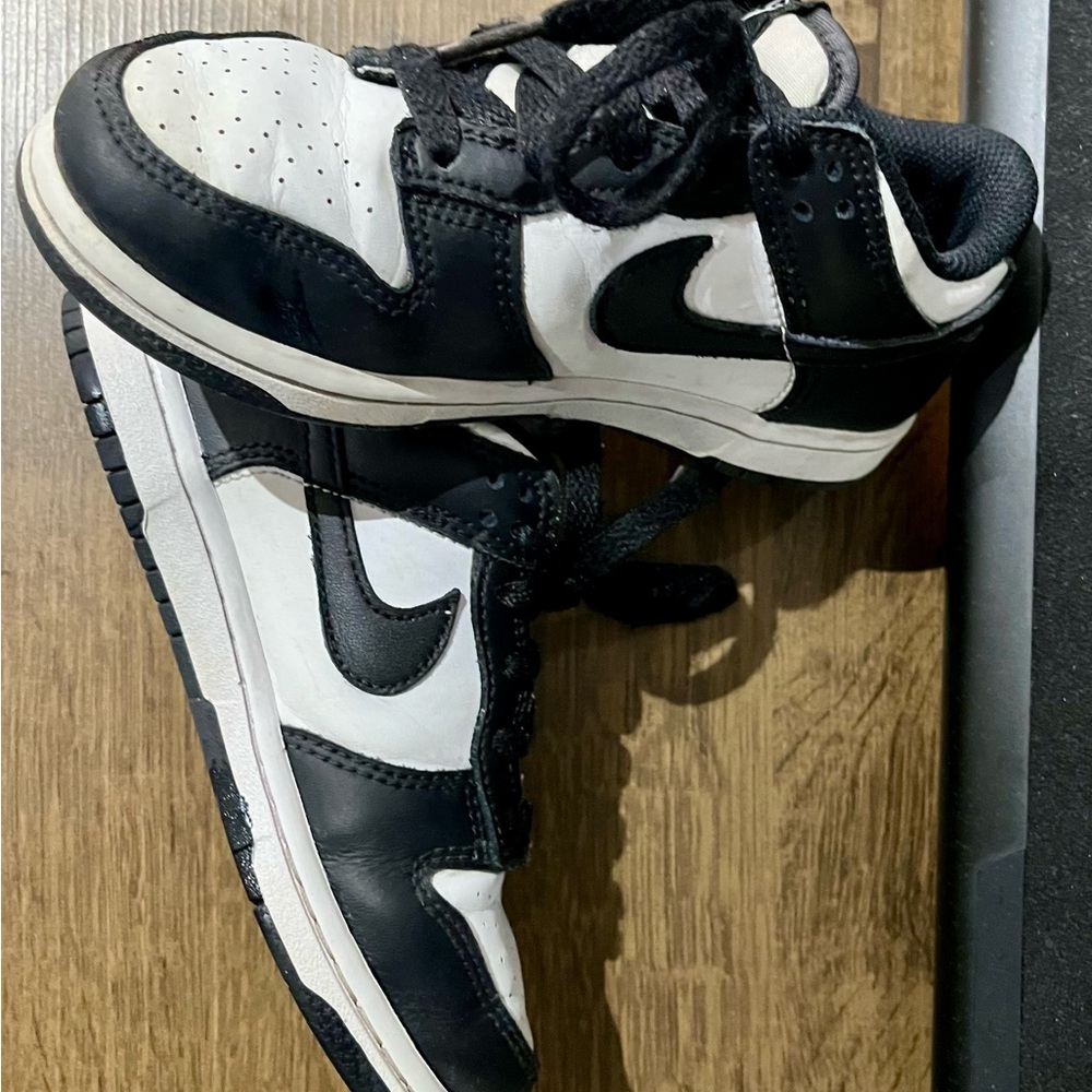 Nike Kids Black and White Sneakers